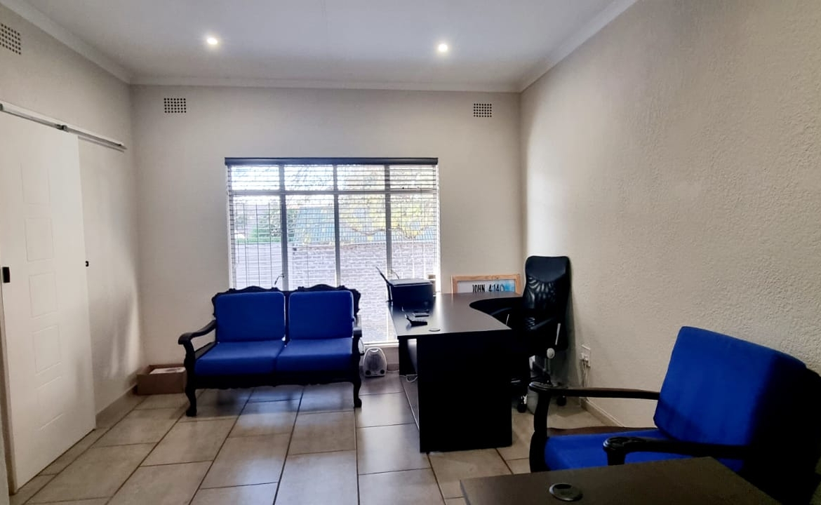 OFFICE SPACE TO RENT IN SCHOEMANSVILLE  R  4500.00