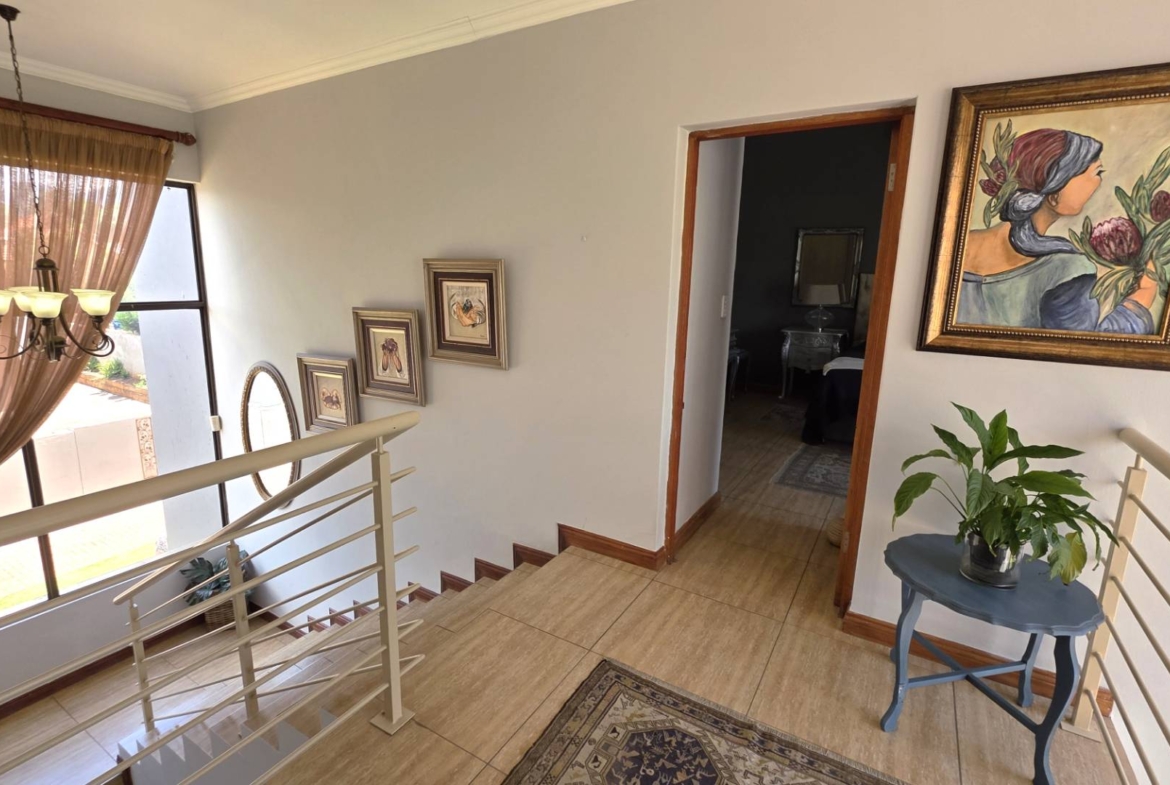 Immaculate 4 Bedroom Family Home In Leloko