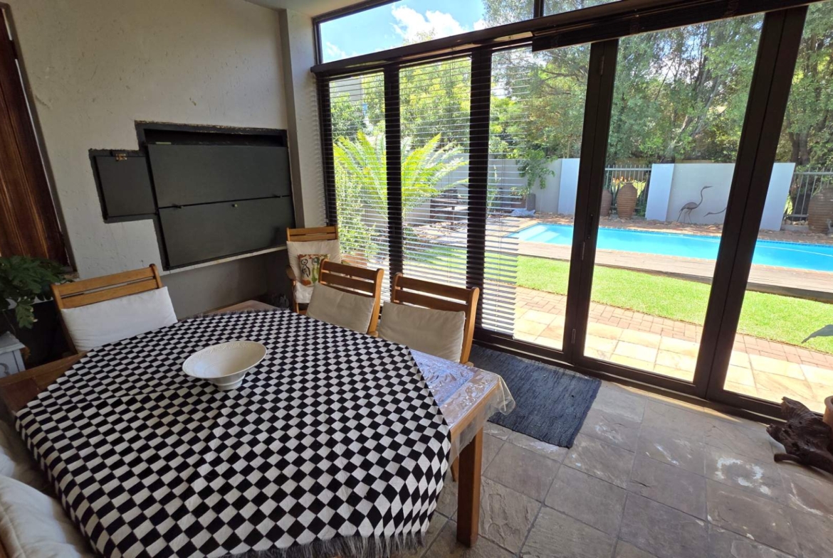 Immaculate 4 Bedroom Family Home In Leloko