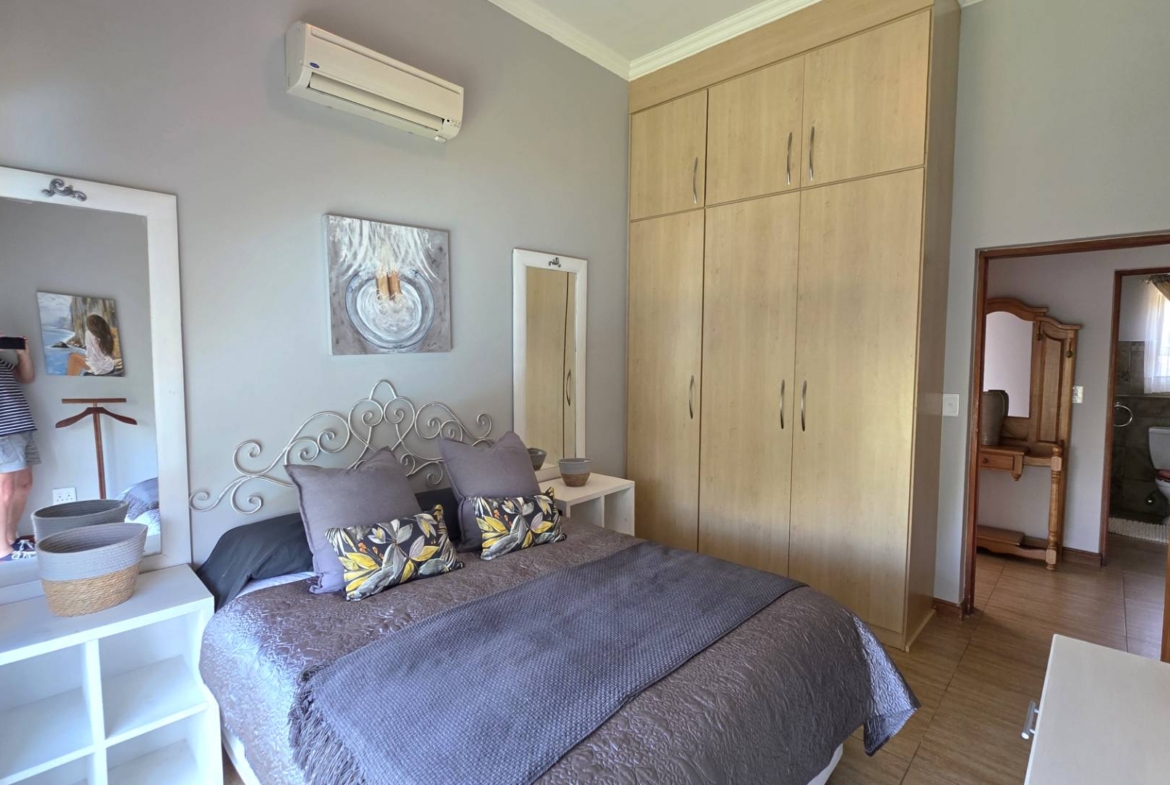 Immaculate 4 Bedroom Family Home In Leloko