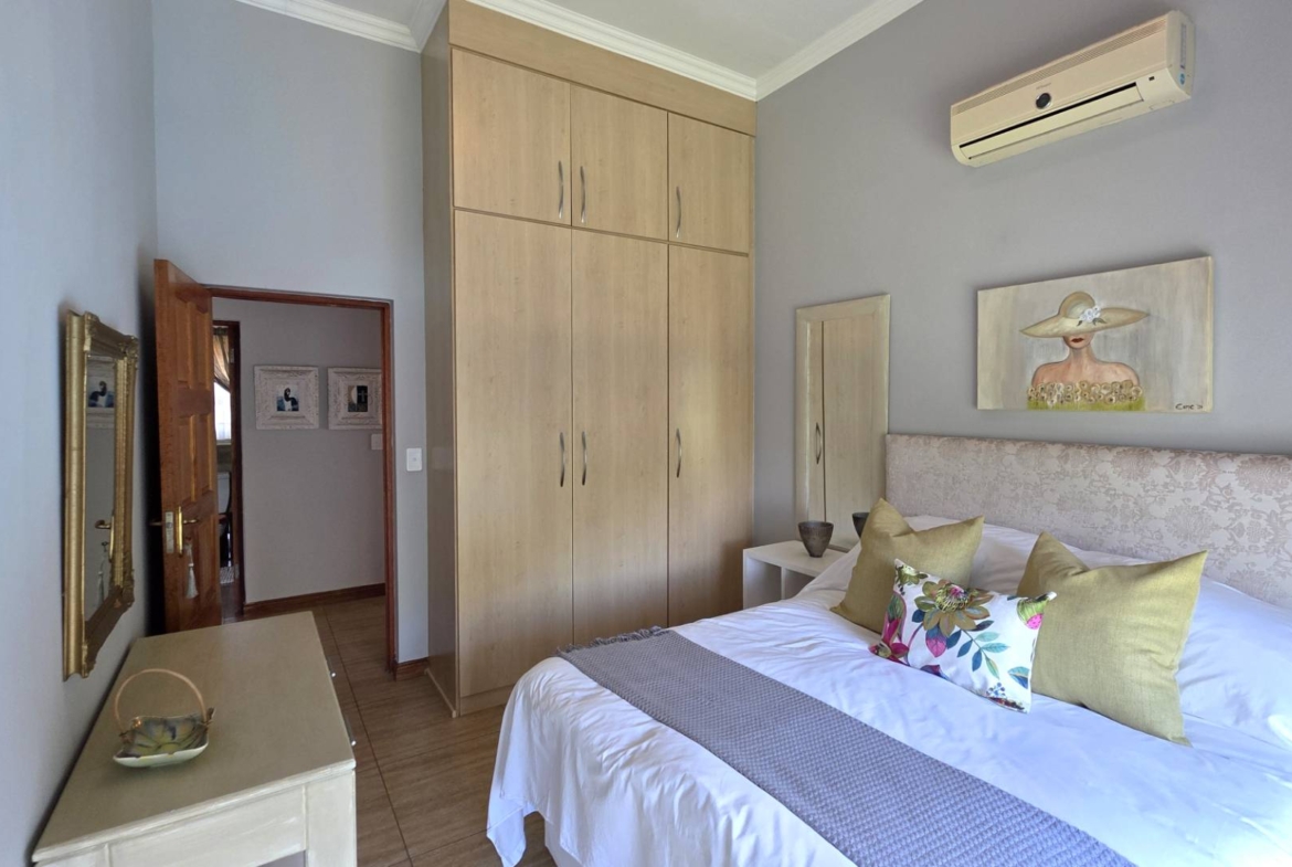 Immaculate 4 Bedroom Family Home In Leloko