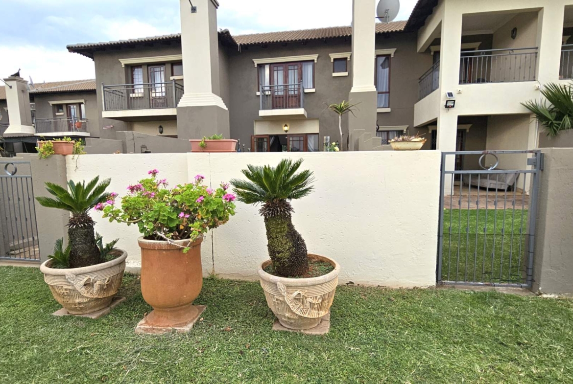 NEAT 2 BEDROOM TOWNHOUSE IN MELODIE