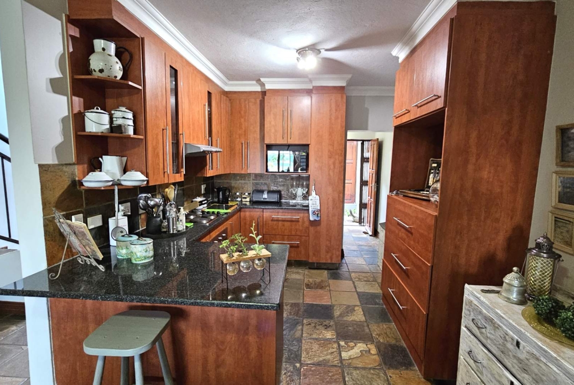 NEAT 2 BEDROOM TOWNHOUSE IN MELODIE