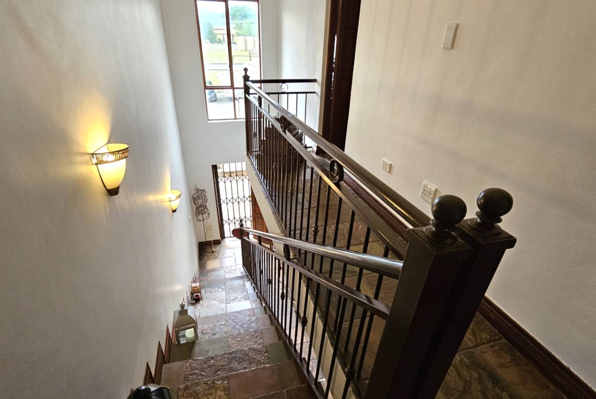 NEAT 2 BEDROOM TOWNHOUSE IN MELODIE