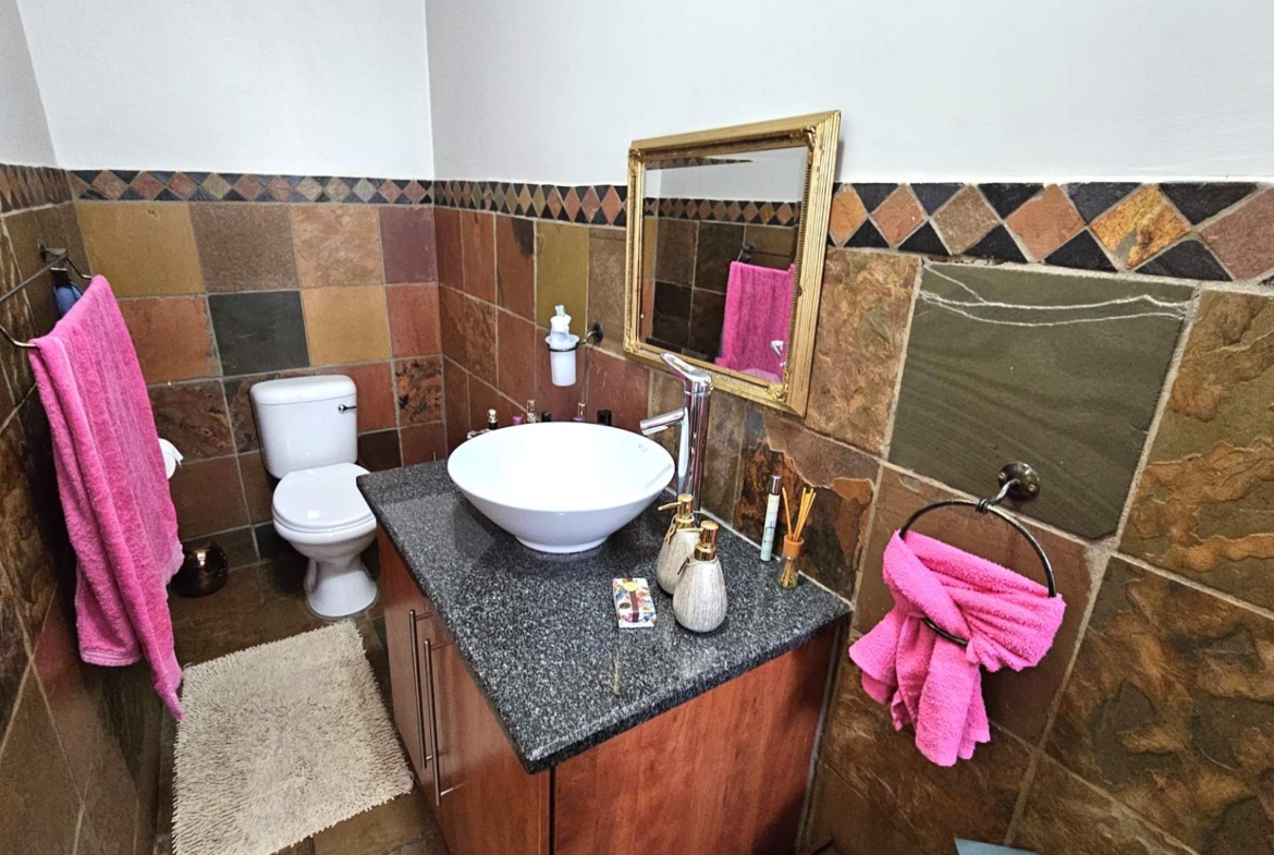 NEAT 2 BEDROOM TOWNHOUSE IN MELODIE