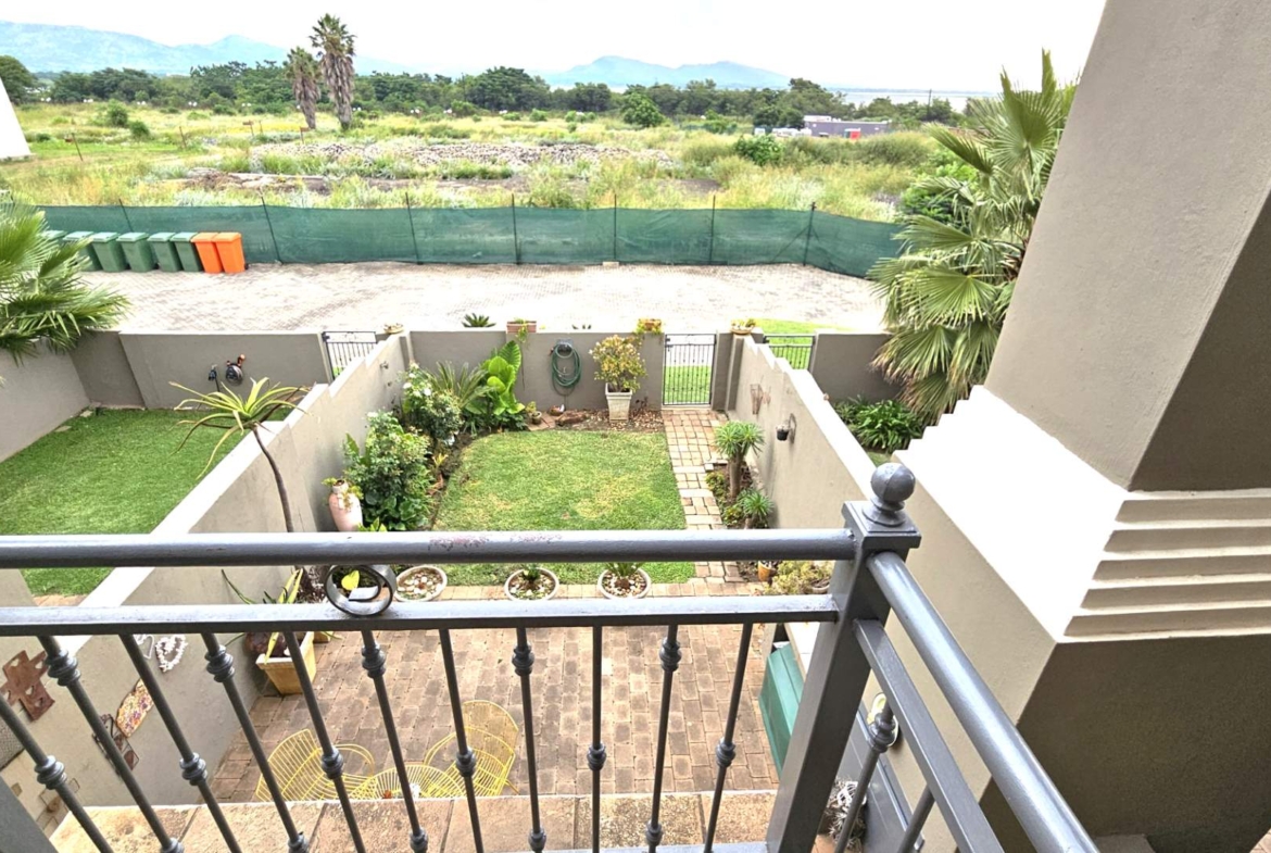 NEAT 2 BEDROOM TOWNHOUSE IN MELODIE