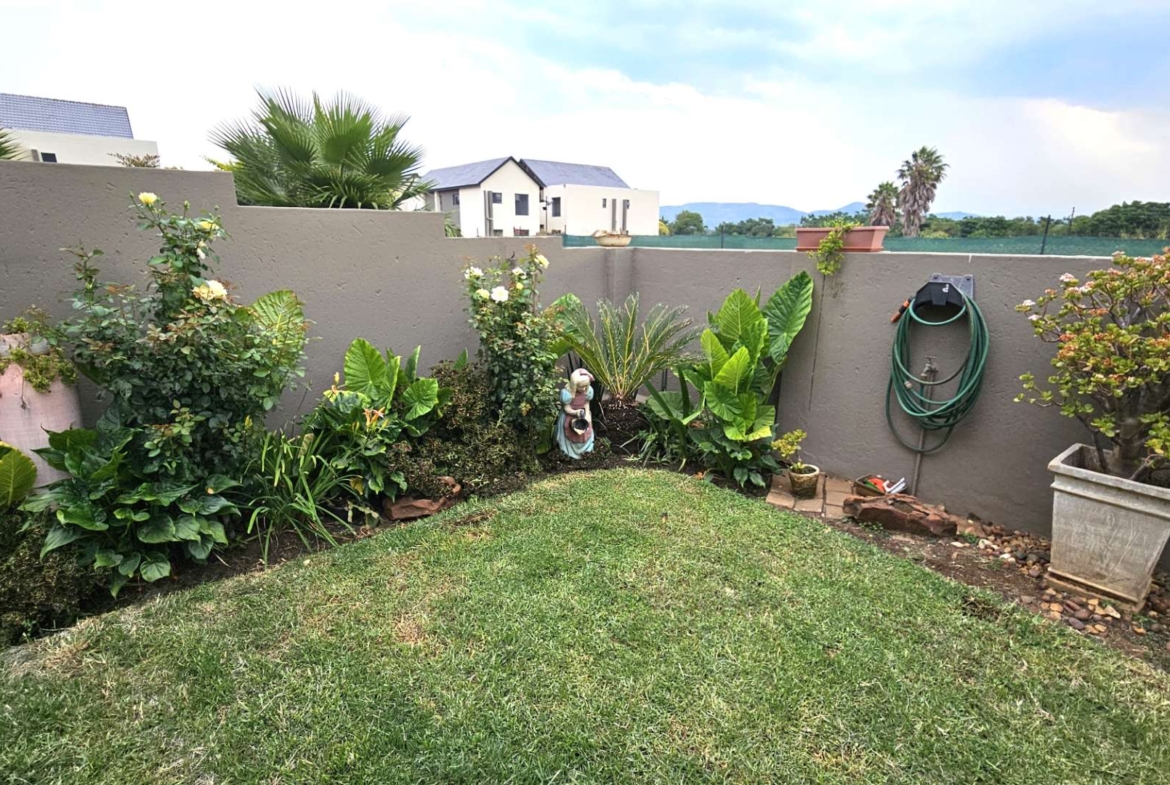 NEAT 2 BEDROOM TOWNHOUSE IN MELODIE