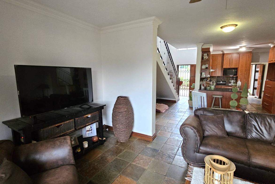 NEAT 2 BEDROOM TOWNHOUSE IN MELODIE