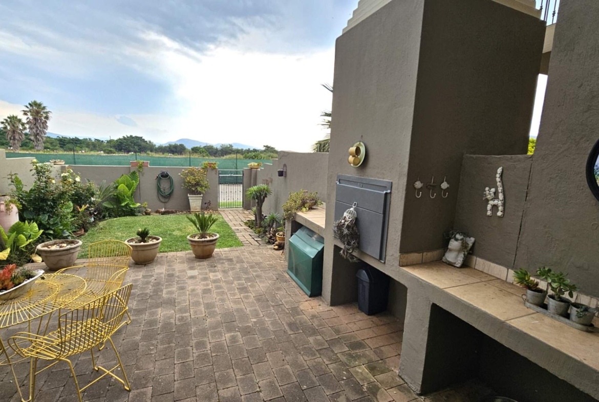 NEAT 2 BEDROOM TOWNHOUSE IN MELODIE