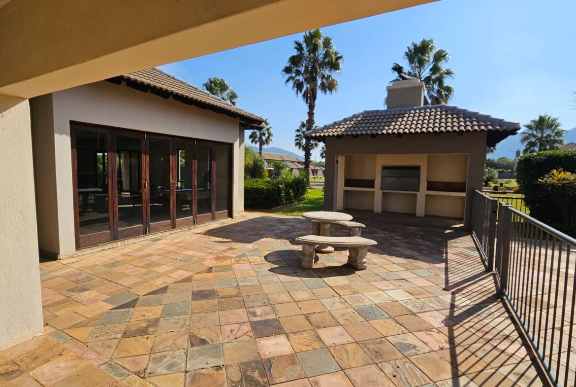NEAT 2 BEDROOM TOWNHOUSE IN MELODIE