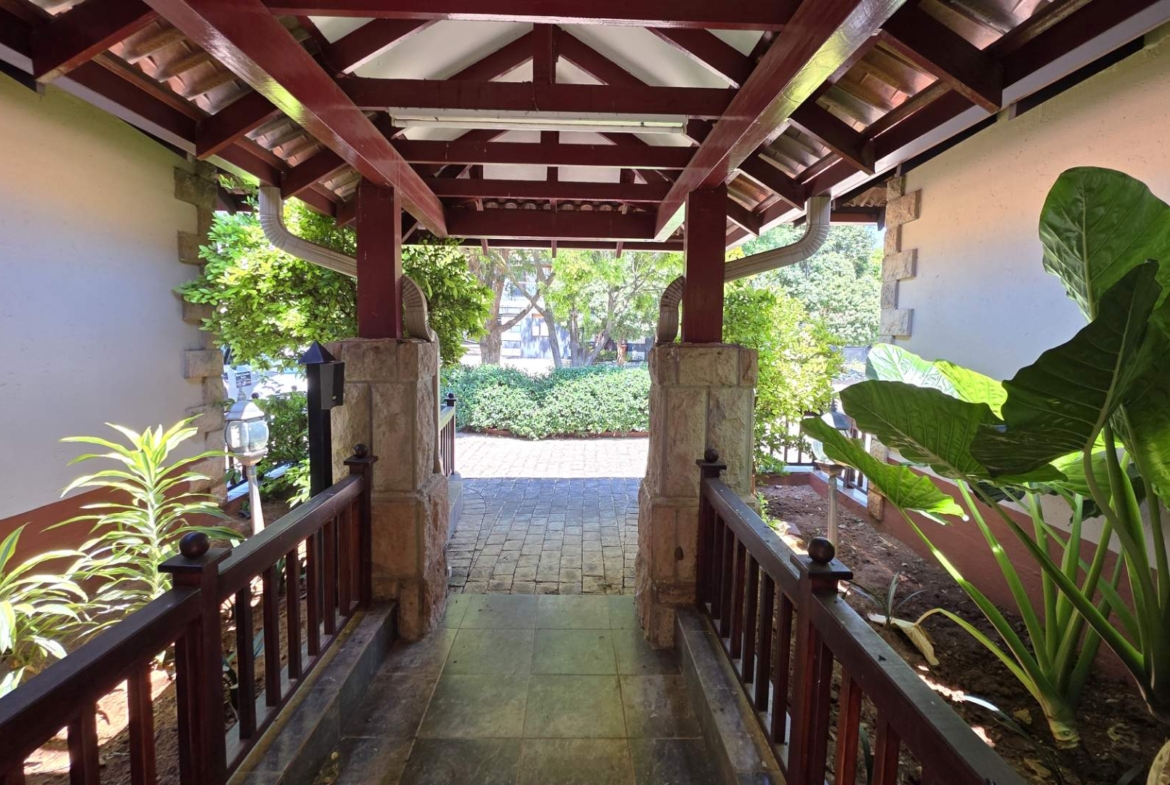 Entertainers Dream 4 Bedroom 5 Bathroom Home