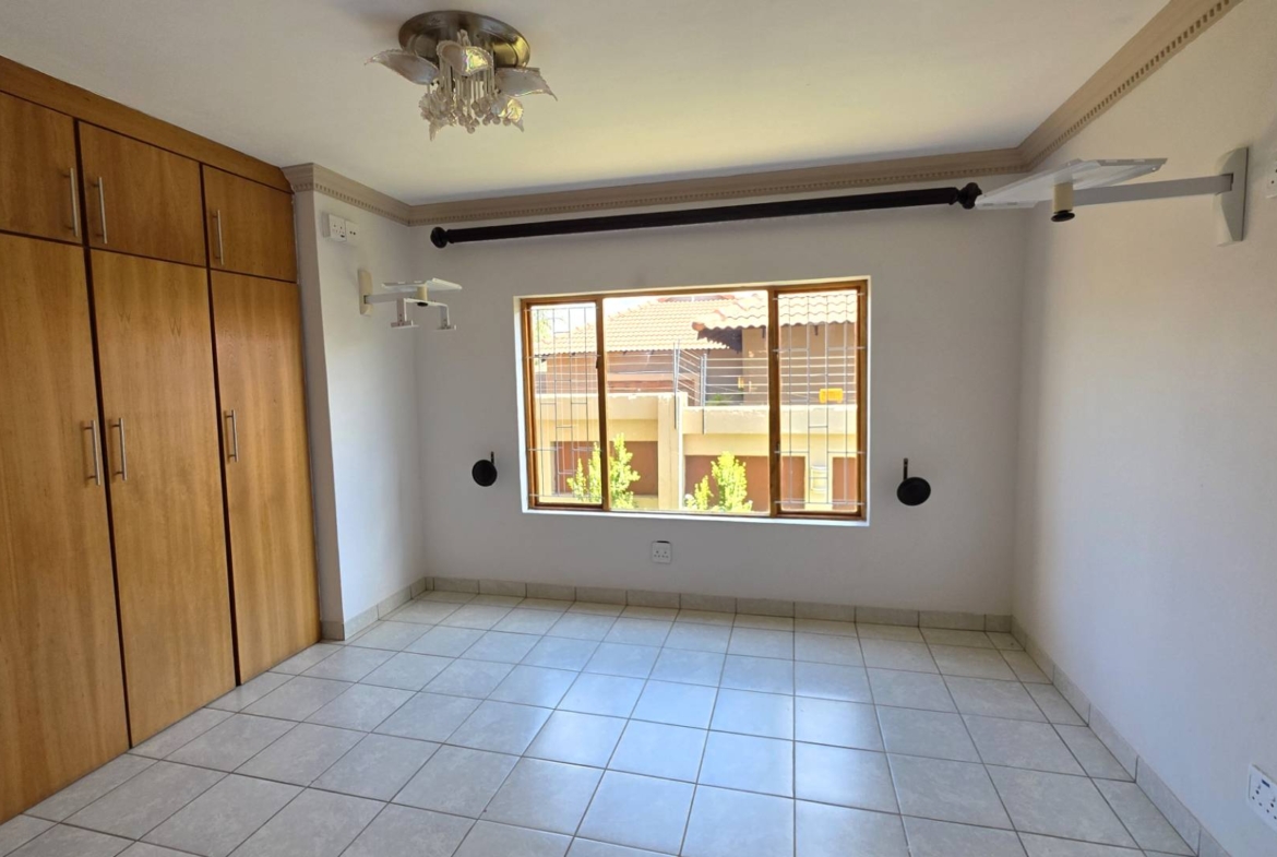 Entertainers Dream 4 Bedroom 5 Bathroom Home