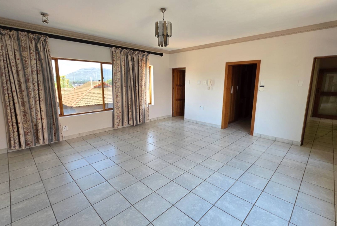 Entertainers Dream 4 Bedroom 5 Bathroom Home
