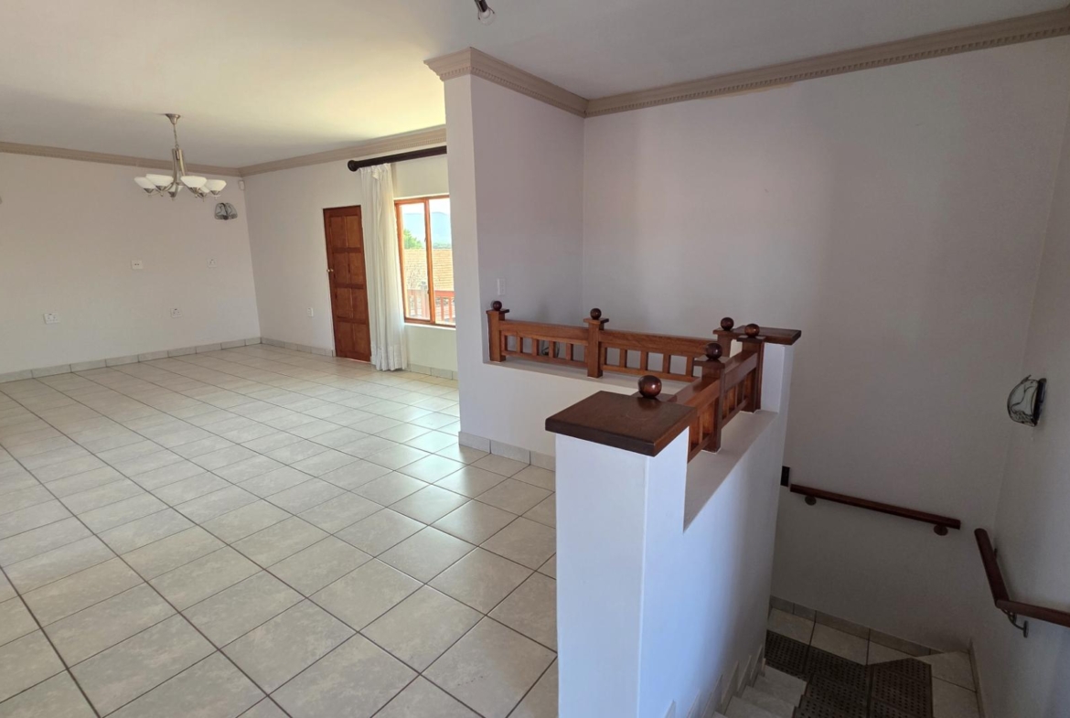 Entertainers Dream 4 Bedroom 5 Bathroom Home