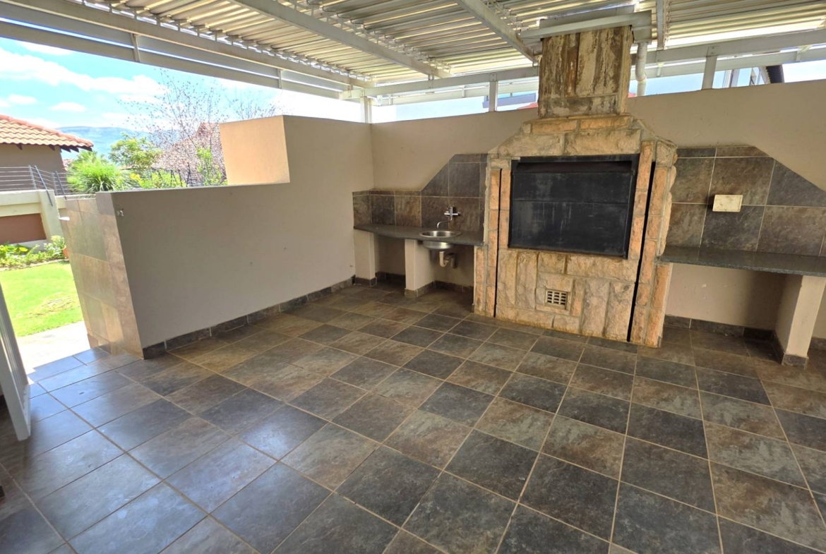 Entertainers Dream 4 Bedroom 5 Bathroom Home