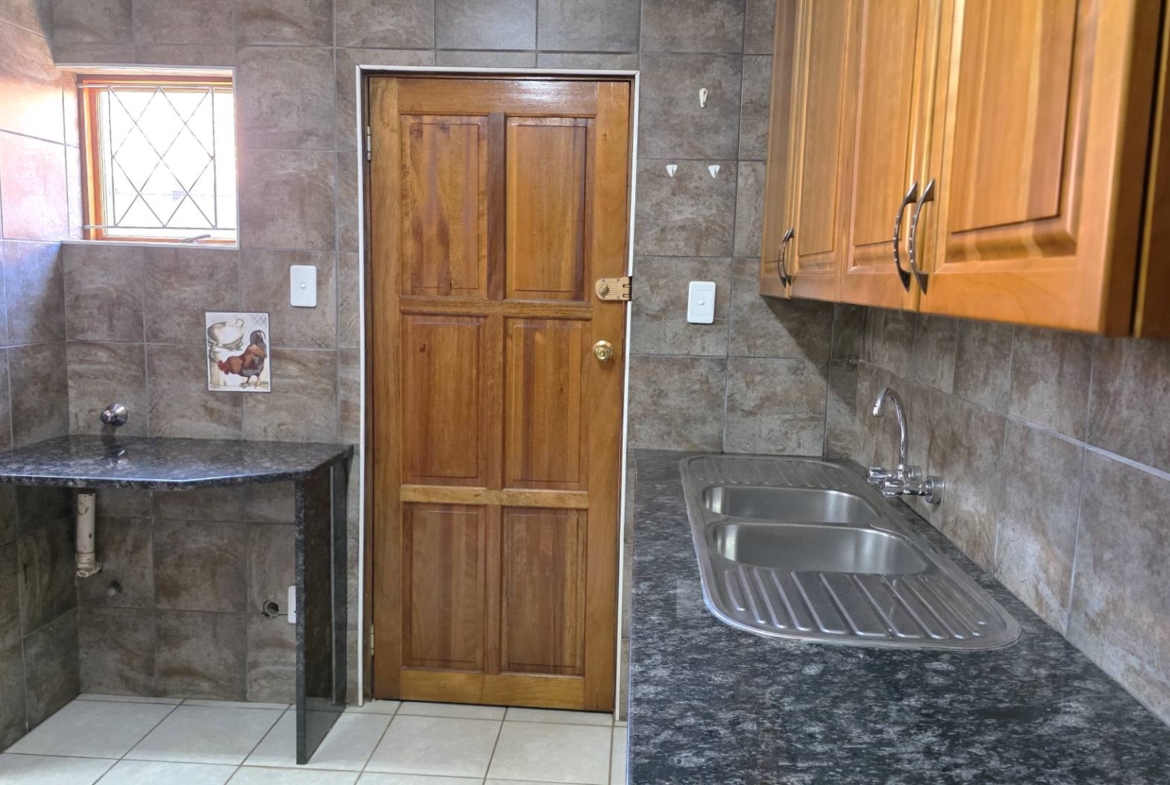 Entertainers Dream 4 Bedroom 5 Bathroom Home