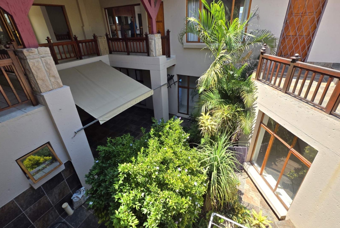 Entertainers Dream 4 Bedroom 5 Bathroom Home