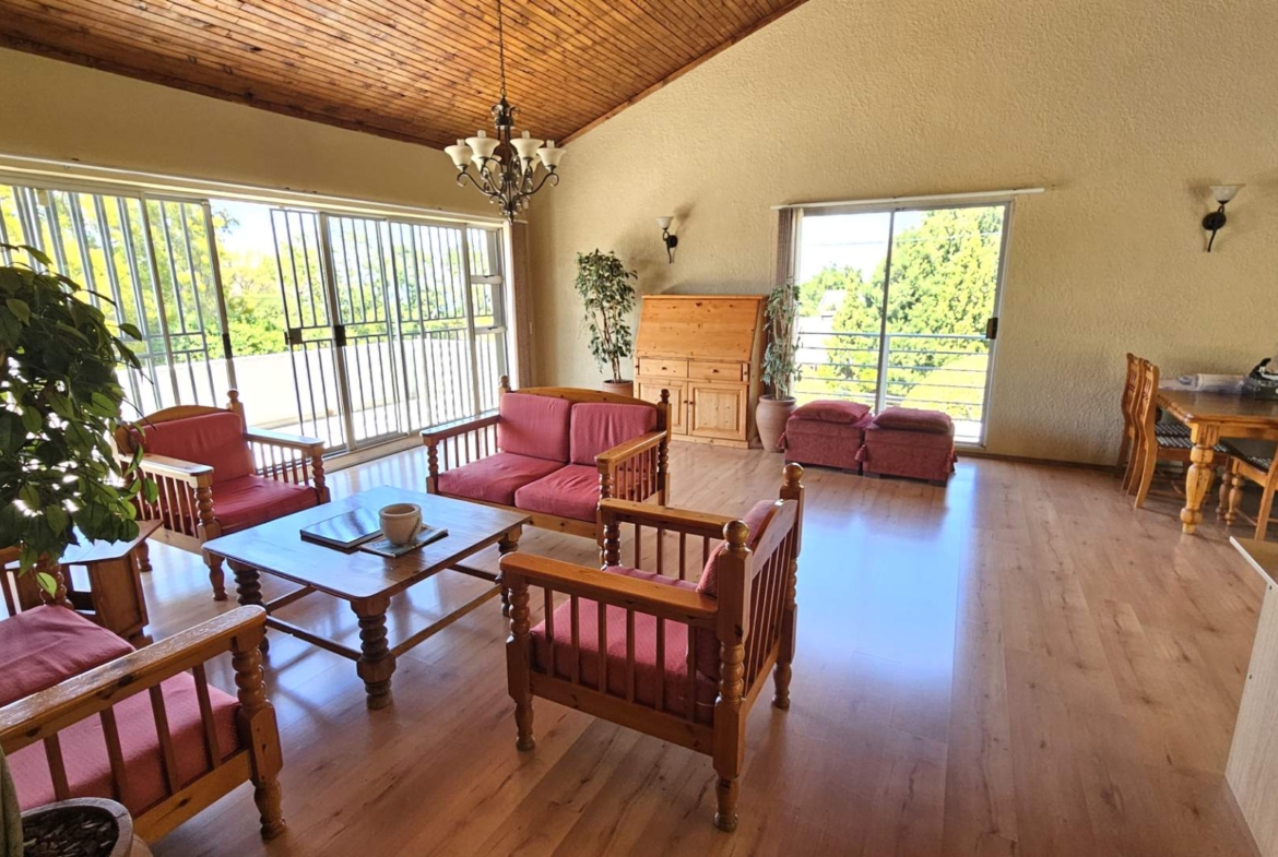 Multi Level Family Home in Schoemansville