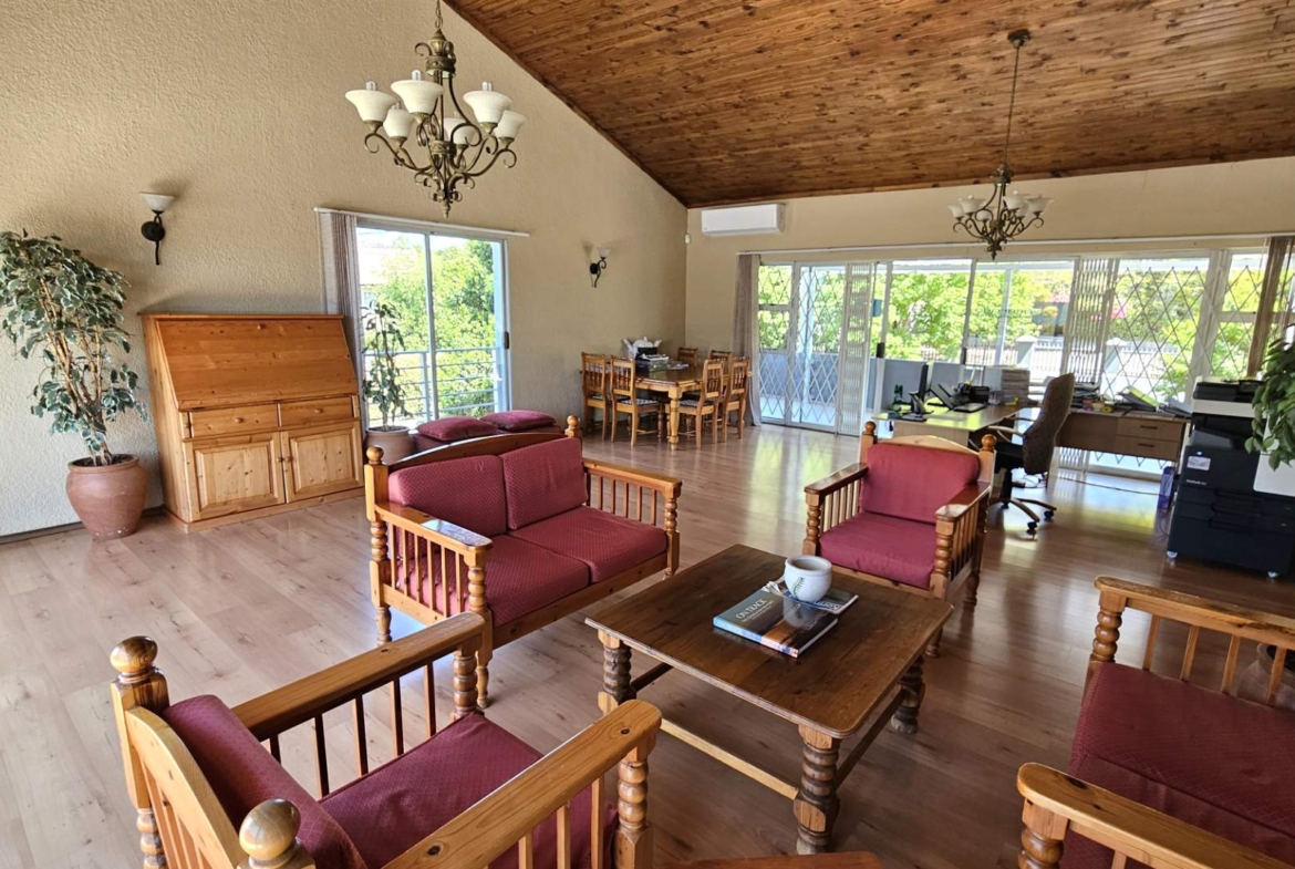 Multi Level Family Home in Schoemansville