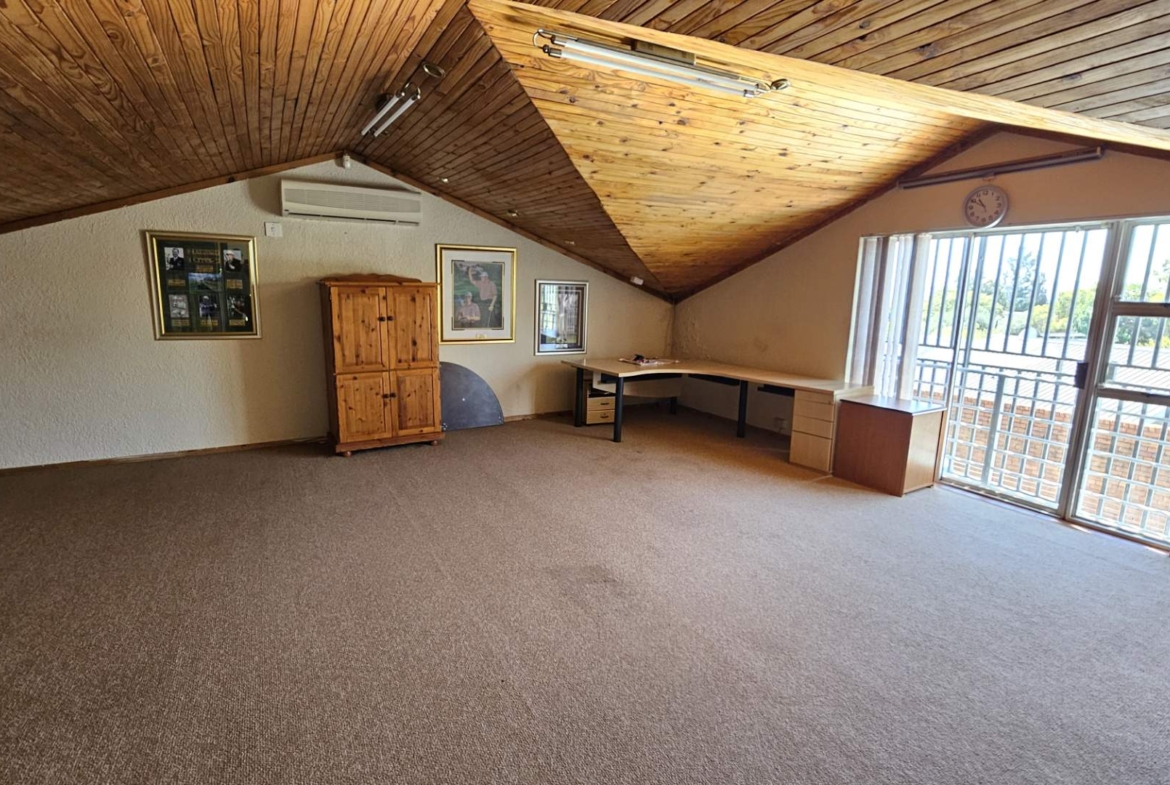 Multi Level Family Home in Schoemansville