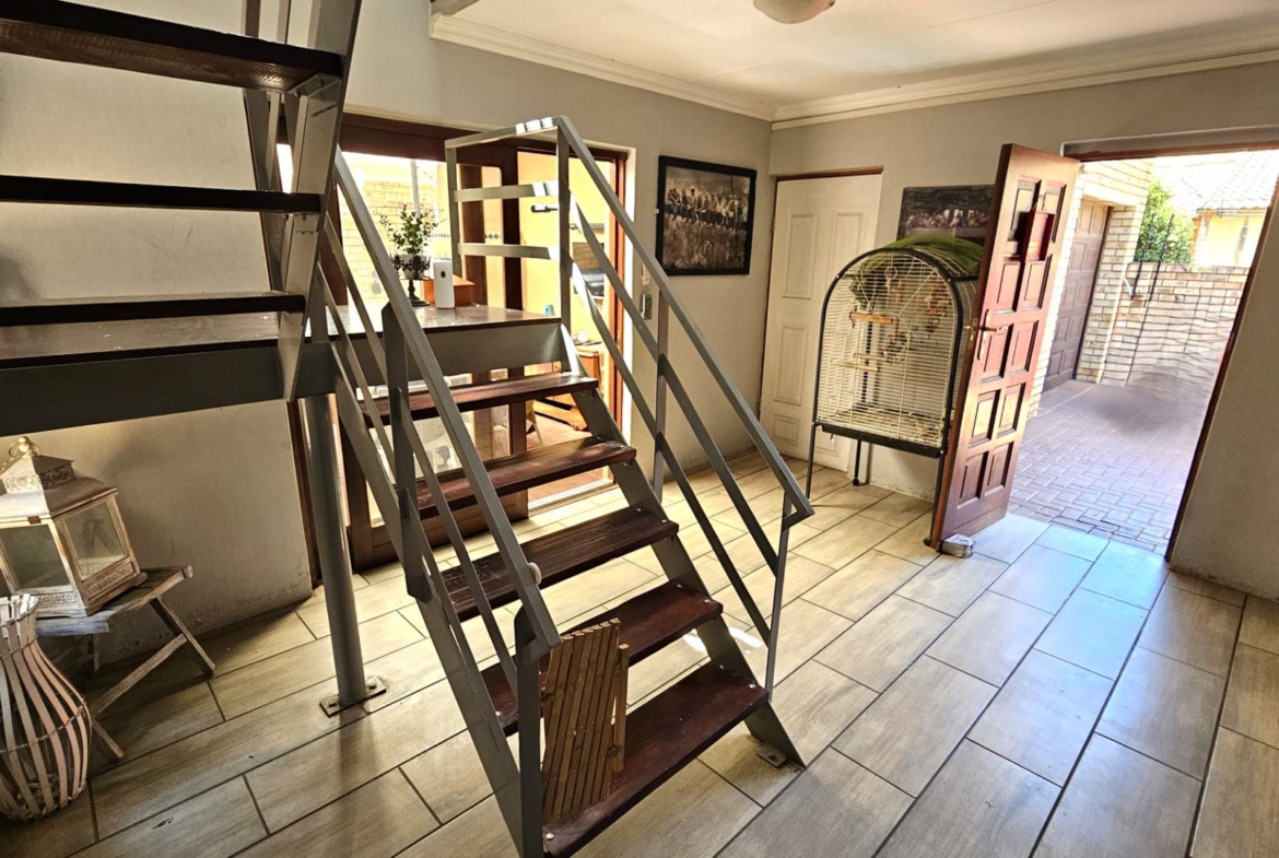 3 Bedroom Family Home in Montana Park