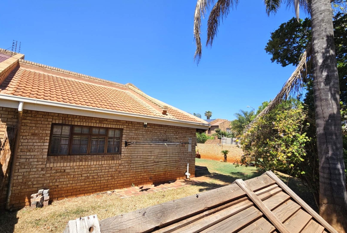 3 Bedroom Family Home in Montana Park