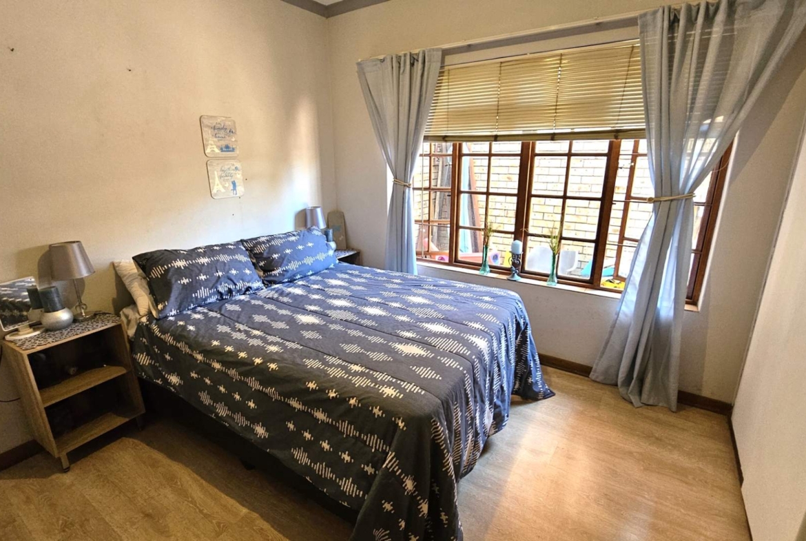 3 Bedroom Family Home in Montana Park