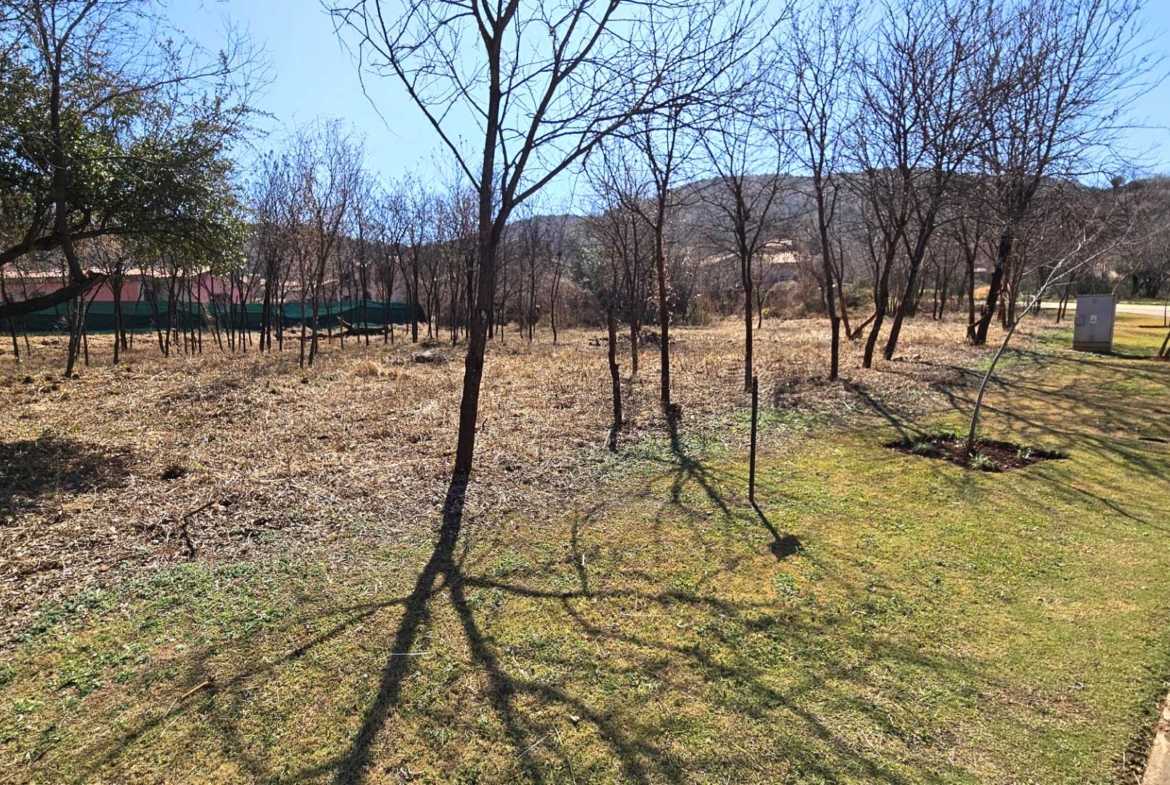 Vacant Stand in Estate d Afrique