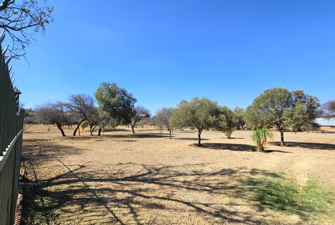 2.97 Ha Smallholding in Brits Rural