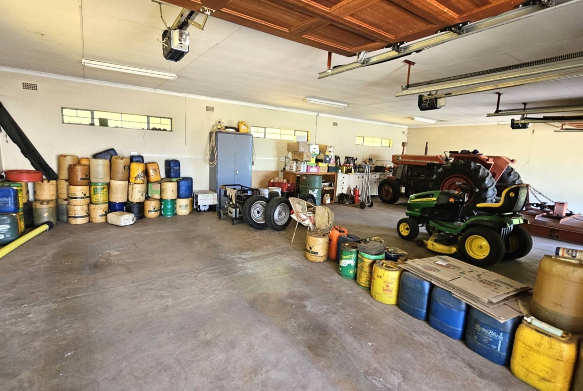 2.97 Ha Smallholding in Brits Rural