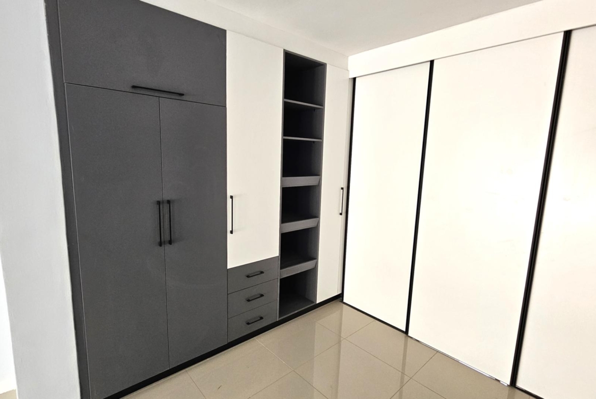 Executive 5 Bedroom House in Melodie Hartbeespoort