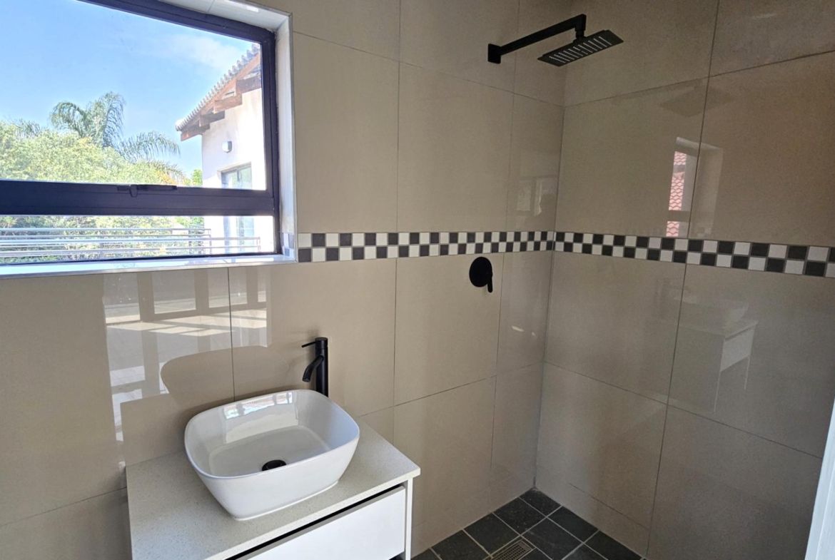 Executive 5 Bedroom House in Melodie Hartbeespoort