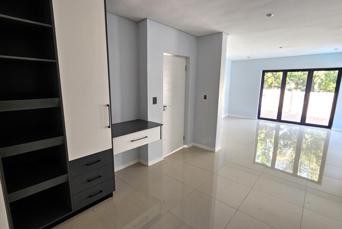 Executive 5 Bedroom House in Melodie Hartbeespoort