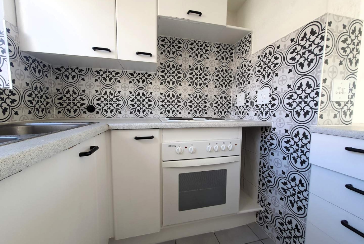 Perfectly positioned 1 Bedroom Apartment