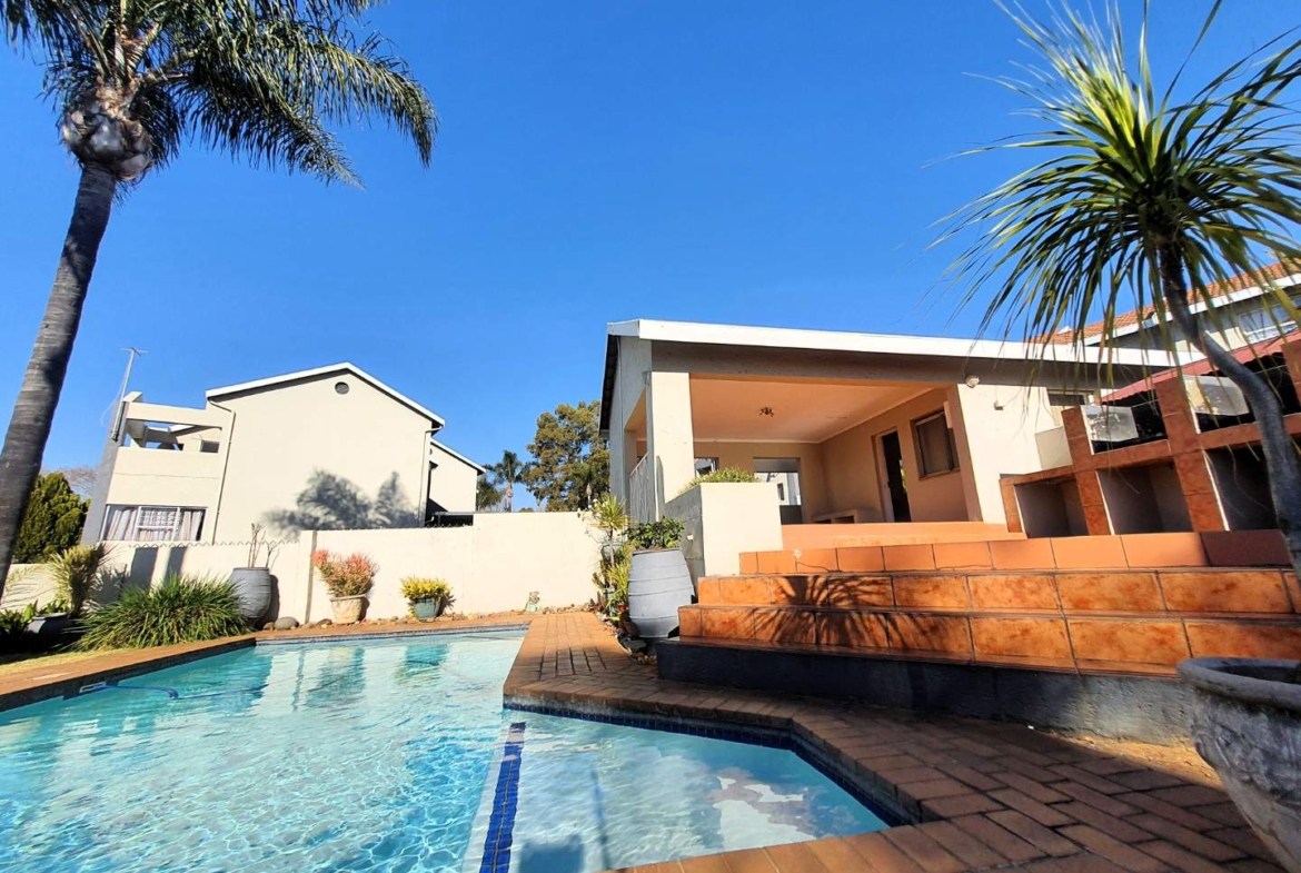 Perfectly positioned 1 Bedroom Apartment