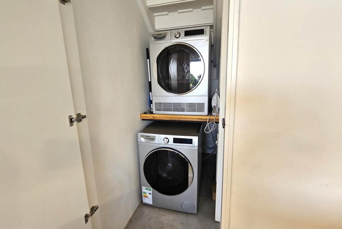 4 Bedroom Executive Apartment in Kosmos