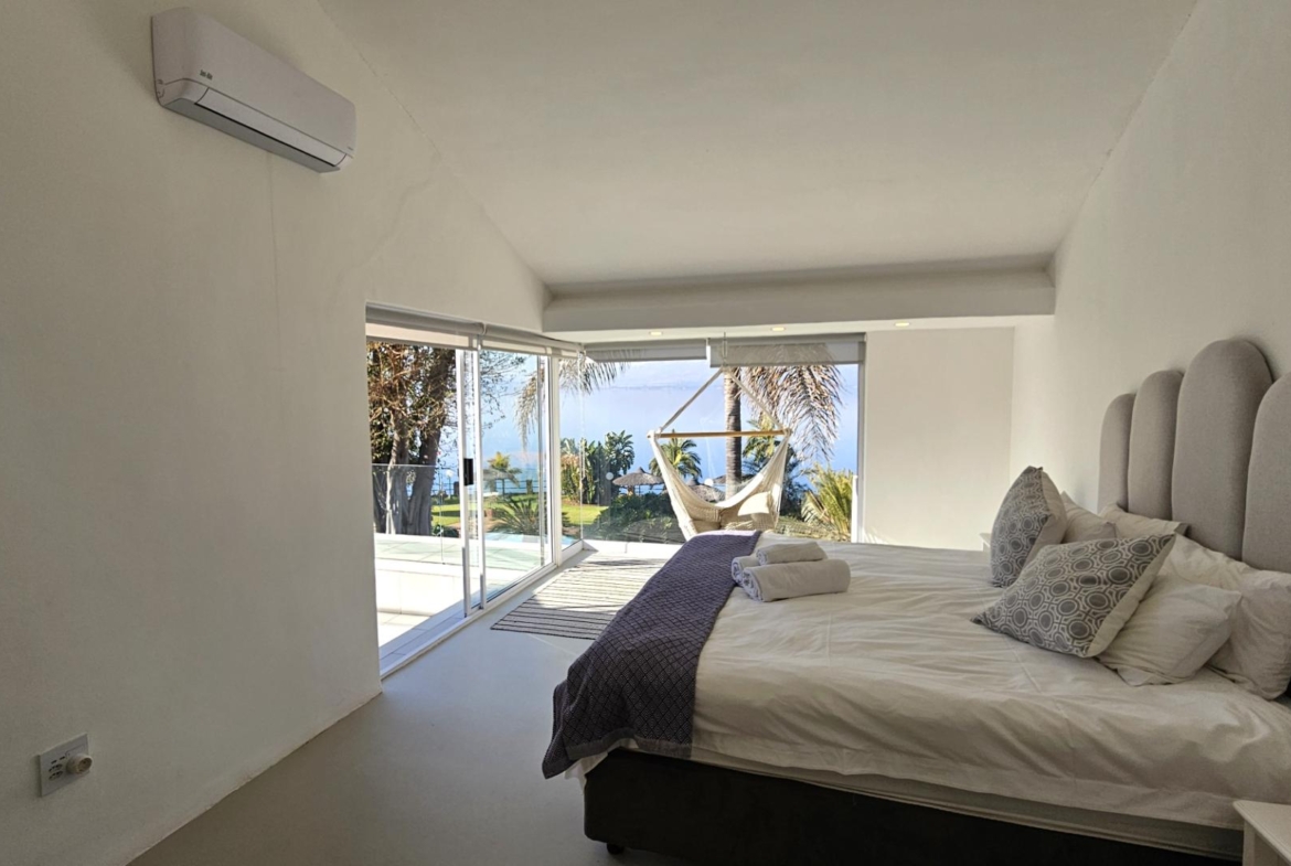 4 Bedroom Executive Apartment in Kosmos