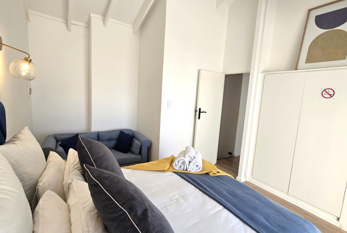 4 Bedroom Executive Apartment in Kosmos