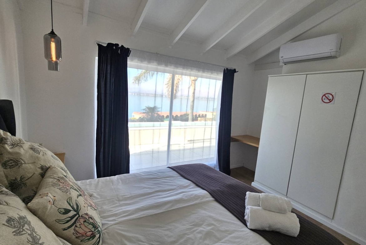 4 Bedroom Executive Apartment in Kosmos