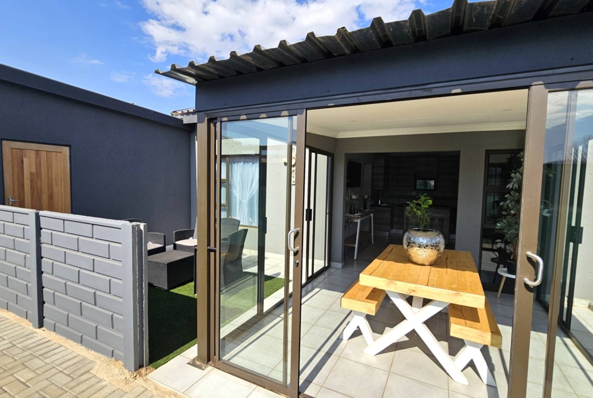 2 Bedroom  Apartment in Retirement Estate in Hartbeespoort