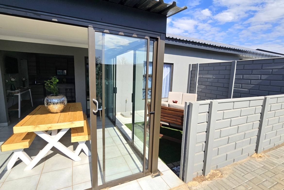 2 Bedroom  Apartment in Retirement Estate in Hartbeespoort