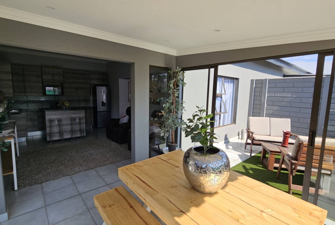 2 Bedroom  Apartment in Retirement Estate in Hartbeespoort