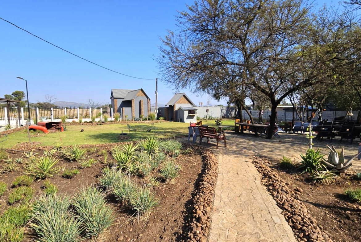 2 Bedroom  Apartment in Retirement Estate in Hartbeespoort