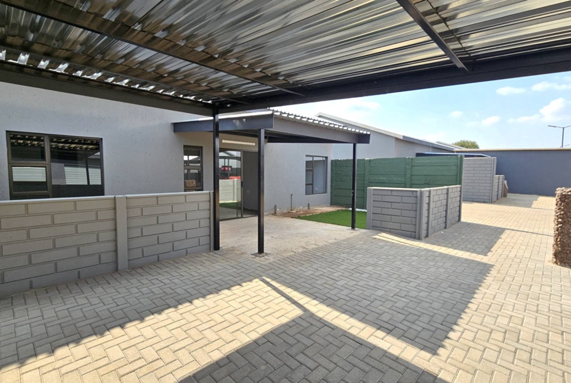 2 Bedroom Apartment in Retirement Estate