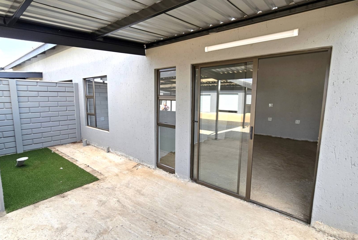 2 Bedroom Apartment in Retirement Estate