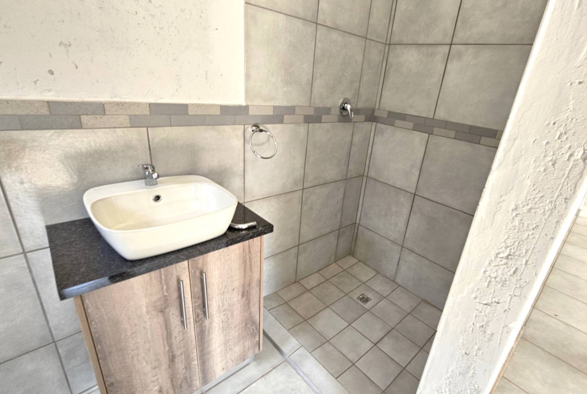 2 Bedroom Apartment in Retirement Estate