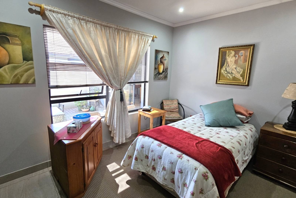 Elegant 2 Bedroom Retirement Home in Hartbeespoort