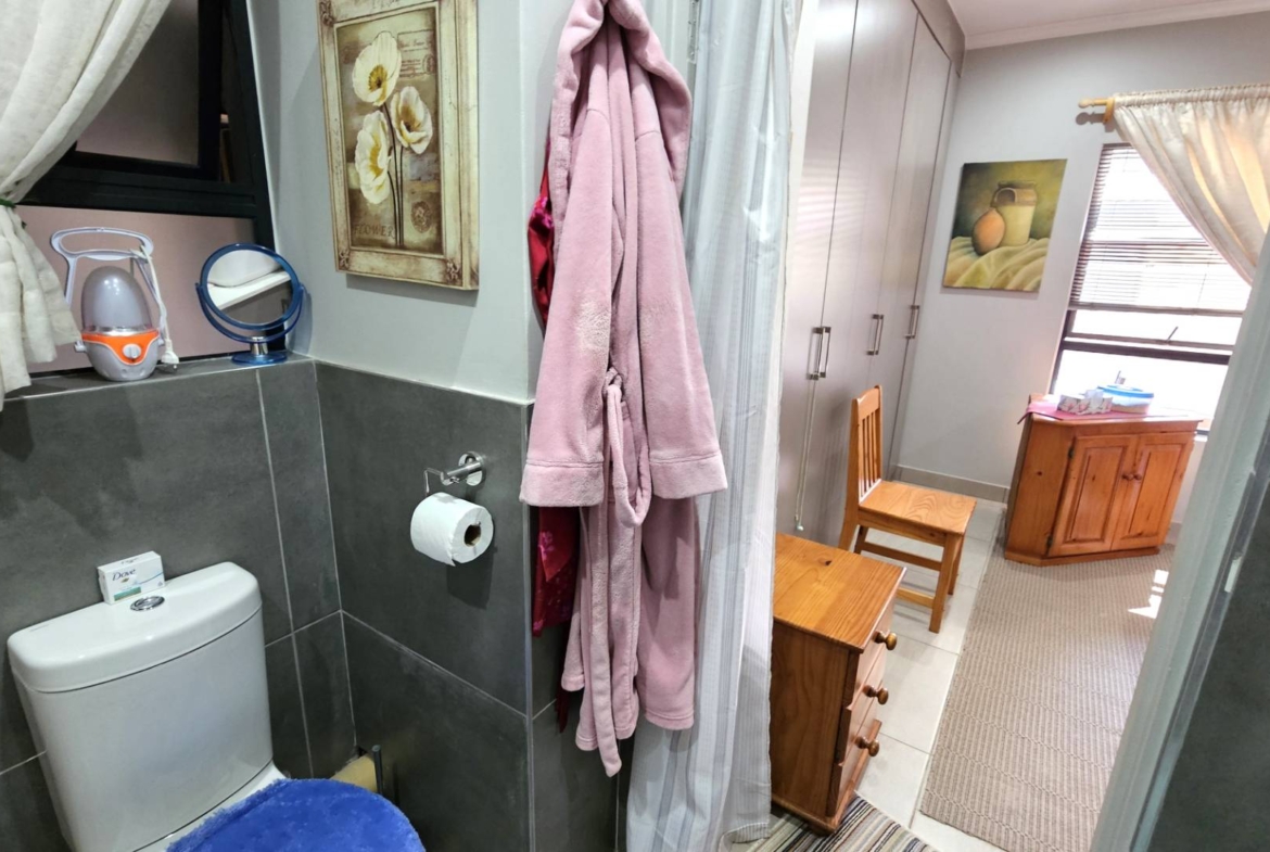 Elegant 2 Bedroom Retirement Home in Hartbeespoort