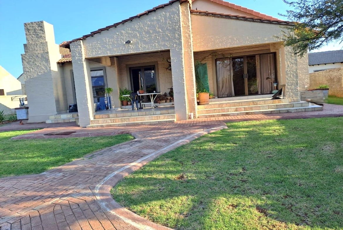 Modern 3 Bedroom Family Home in La Camargue Country Estate