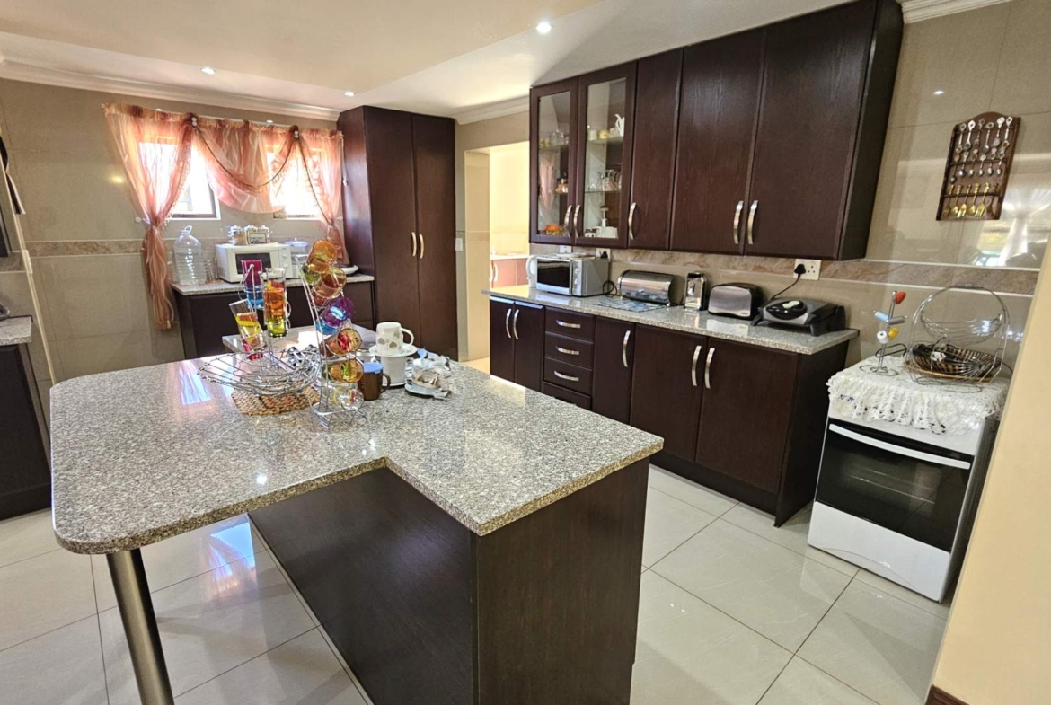 Modern 3 Bedroom Family Home in La Camargue Country Estate
